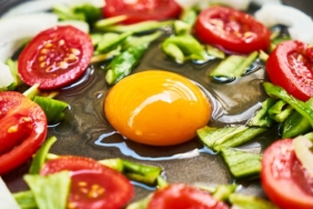 egg-yellow-omelet-menemen